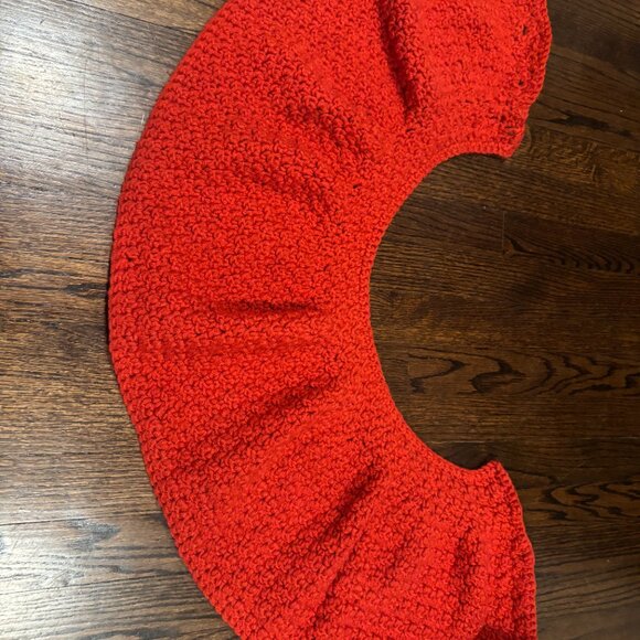 Red crocheted shrug - Picture 4 of 7